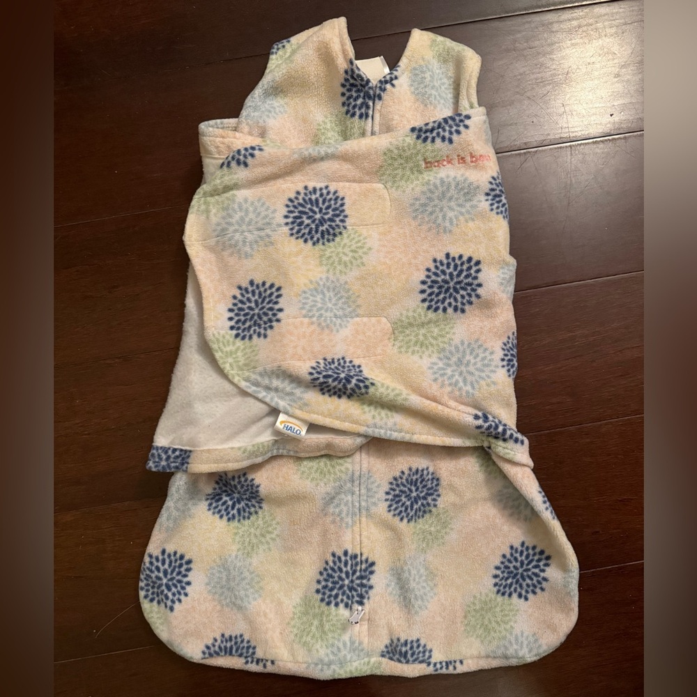 Halo Sleep Sack Swaddle Fleece Floral Print Girls size Newborn (0-3 Months)
